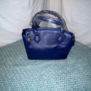 Maginfique Maroquinerie Elegant Blue Handbag